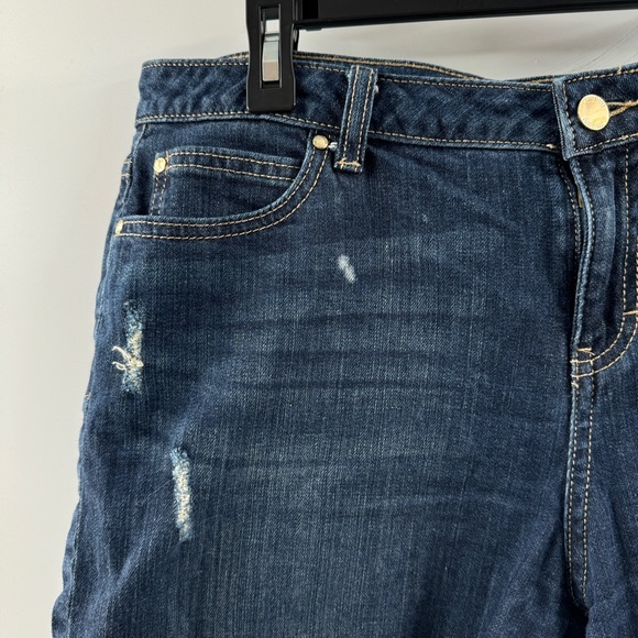 Jennifer Lopez Boyfriend Jean Shorts Medium–Dark Wash Size 12 - Picture 3 of 9